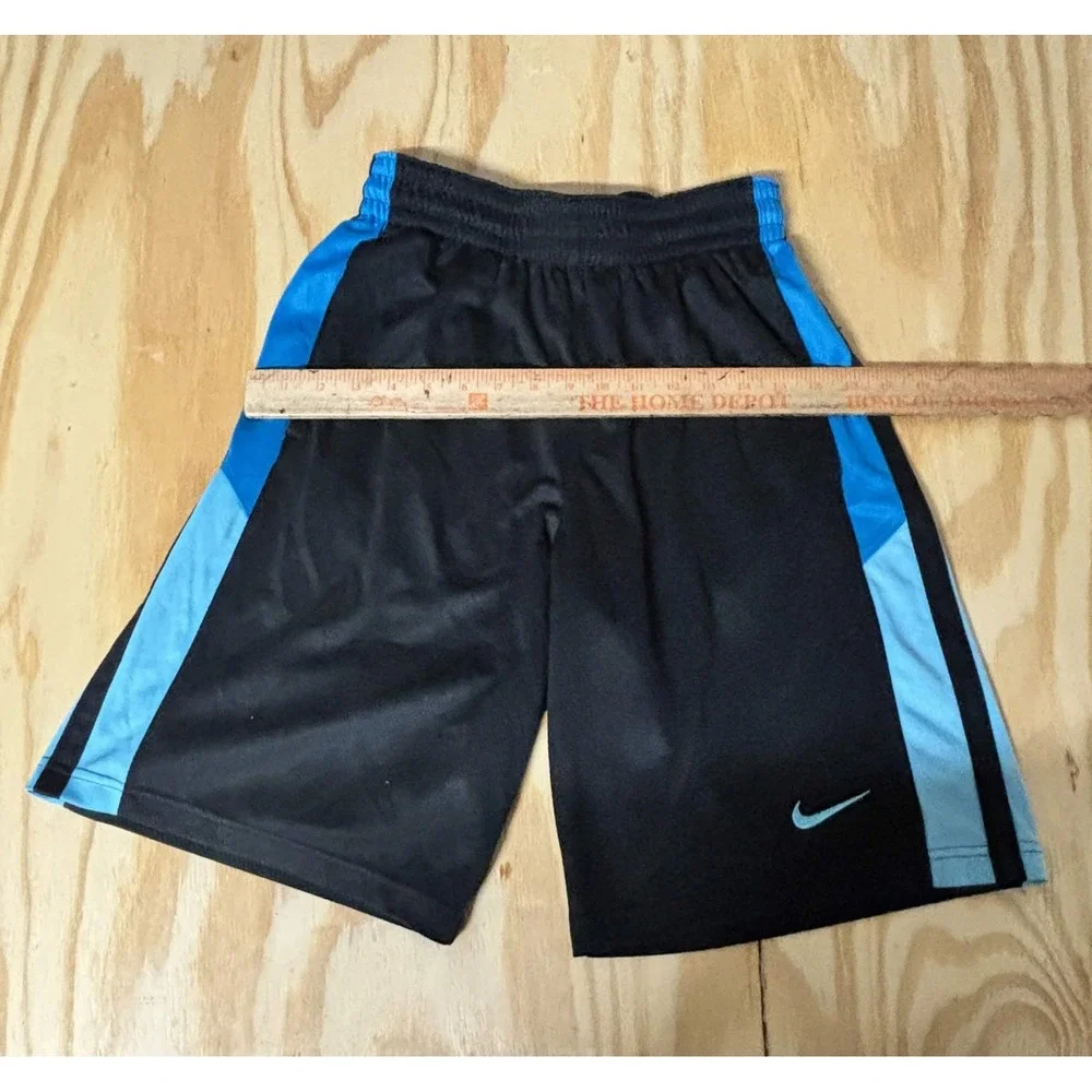 Nike Boys Shorts Size S Athletic Black Dri-FIT Polyester Training Shorts